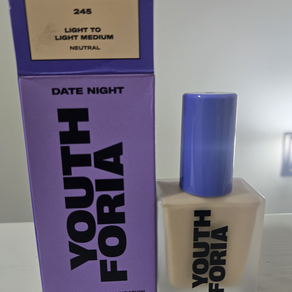 Youthforia Date Night Foundation - Light to Light Medium Neutral